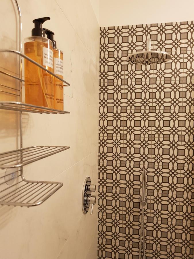 Sphera Bologna, Design Suite Under The Two Towers 外观 照片